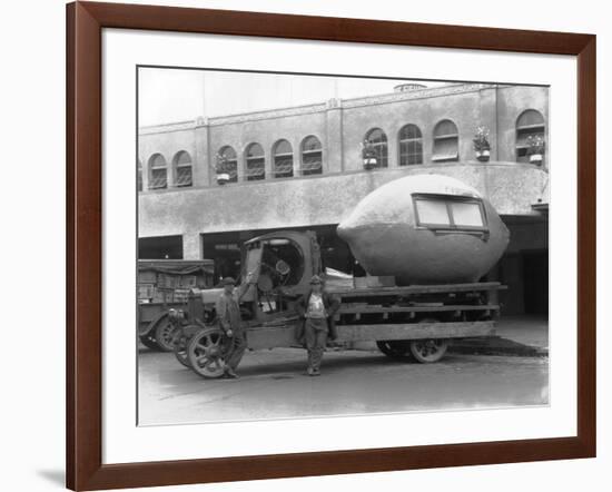 Jumbo Lemon at Crystal Palace Market, 1927-Chapin Bowen-Framed Giclee Print