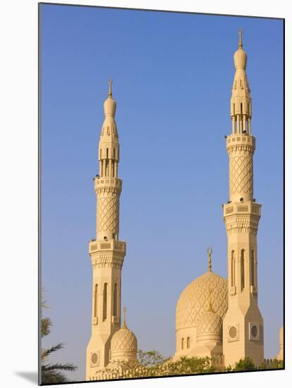 Jumera Mosque, Dubai, United Arab Emirates-Keren Su-Mounted Photographic Print