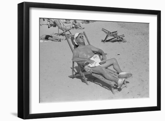 June in January, Miami Beach, Florida, 1939-Marion Post Wolcott-Framed Photographic Print