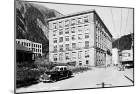 Juneau, Alaska - View of the Town-Lantern Press-Mounted Art Print