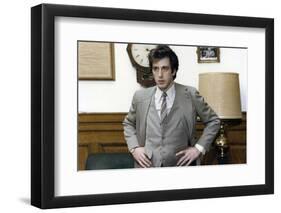 Justice pour tous AND JUSTICE FOR ALL by Norman Jewison with Al Pacino, 1979 (photo)-null-Framed Photo