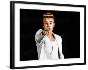 Justin Bieber-null-Framed Photo