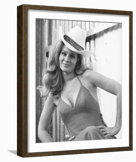 Karen Black, Five Easy Pieces (1970)-null-Framed Photo