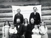 Minnesota Farm Family-Karl Opsata-Photographic Print