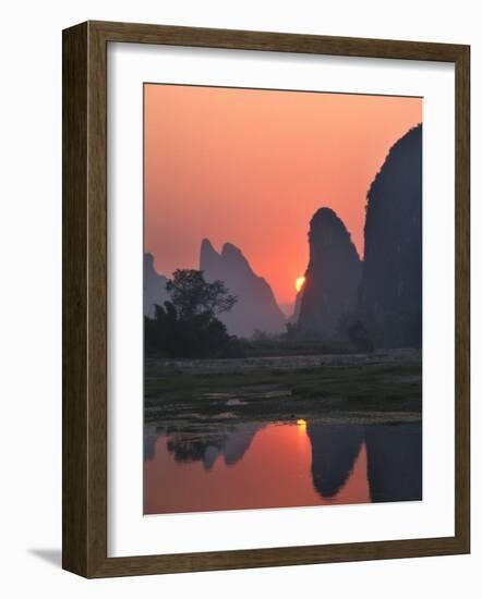 Karst Hills Along the River Bank, Li River, Yangshuo, Guangxi, China-Keren Su-Framed Photographic Print