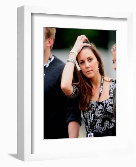Kate Middleton enjoy in the concert in Hyde Park tonight-null-Framed Photographic Print