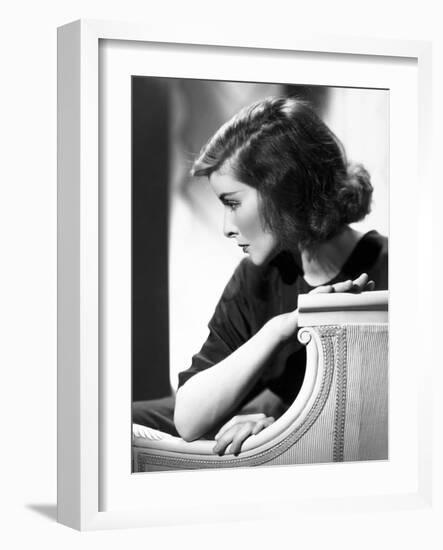 Katharine Hepburn, 1933-null-Framed Photographic Print