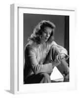 Katharine Hepburn, 1941-null-Framed Photographic Print