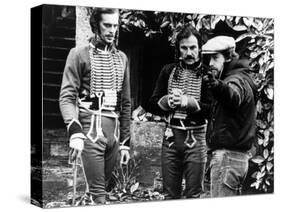 Keith Carradine, Harvey Keitel and le realisateur Ridley Scott sur le tounage du film Les Duelliste-null-Stretched Canvas