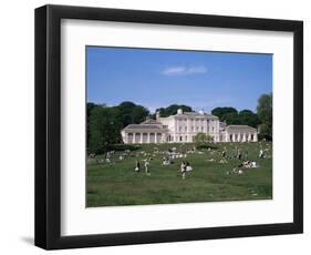 Kenwood House, Hampstead, London, England, United Kingdom-Ken Wilson-Framed Photographic Print