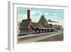 Keokuk, Iowa - Exterior View of Union Station-Lantern Press-Framed Premium Giclee Print