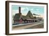 Keokuk, Iowa - Exterior View of Union Station-Lantern Press-Framed Art Print