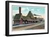Keokuk, Iowa - Exterior View of Union Station-Lantern Press-Framed Art Print