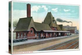 Keokuk, Iowa - Exterior View of Union Station-Lantern Press-Stretched Canvas