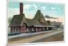 Keokuk, Iowa - Exterior View of Union Station-Lantern Press-Mounted Premium Giclee Print