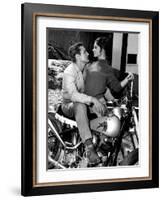 Key Witness, Dennis Hopper, Susan Harrison, 1960-null-Framed Photo