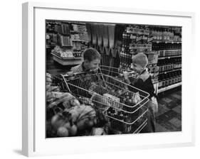 Kids in Supermarket, Experiment by Kroger Food Foundation, Children Let Loose in Kroger Supermarket-Francis Miller-Framed Photographic Print