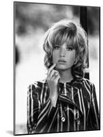 Kill Me Quick, I'm Cold, Monica Vitti, 1967-null-Mounted Photo