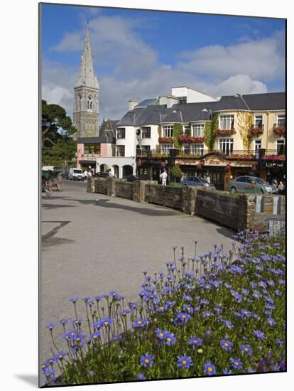 Killarney Town, County Kerry, Munster, Republic of Ireland, Europe-Richard Cummins-Mounted Photographic Print