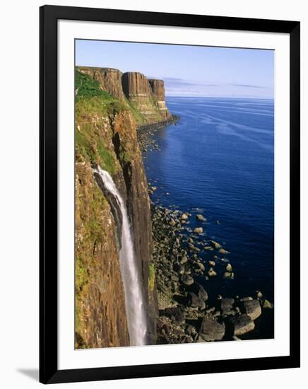 Kilt Rock, Isle of Skye, Scotland-Paul Harris-Framed Photographic Print