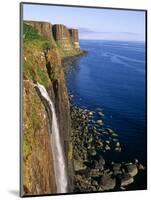 Kilt Rock, Isle of Skye, Scotland-Paul Harris-Mounted Photographic Print