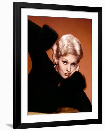 Kim Novak (photo)-null-Framed Photo