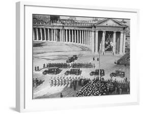 King and Queen of Italy Arriving at Vatican-null-Framed Photographic Print