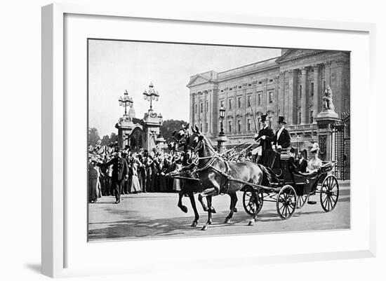 King and Queen Outside Buckingham Palace, Wwi-null-Framed Photographic Print