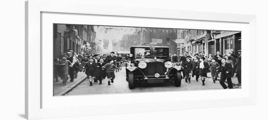 King George V's Last Visit to the East End, London, C1930S-null-Framed Giclee Print