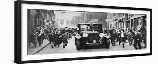 King George V's Last Visit to the East End, London, C1930S-null-Framed Giclee Print