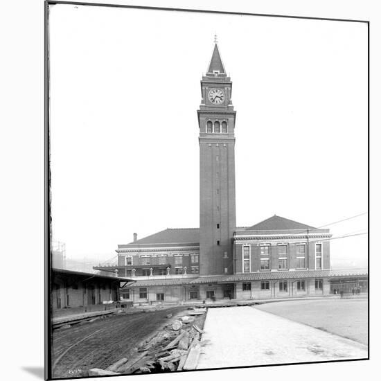 King Street Depot, Seattle, WA, Oct. 22, 1906-Asahel Curtis-Mounted Giclee Print