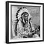 Kinnewankan, Chief of the Sioux, 1922-null-Framed Giclee Print