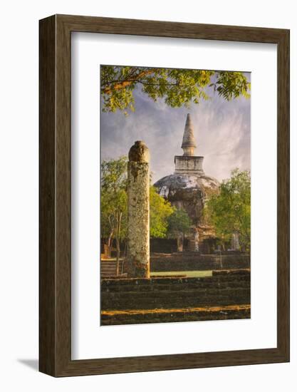 Kiri Vihara Dagoba-Jon Hicks-Framed Photographic Print