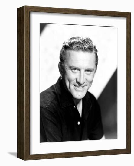 Kirk Douglas, 1967-null-Framed Photo