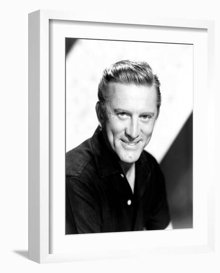 Kirk Douglas, 1967-null-Framed Photo