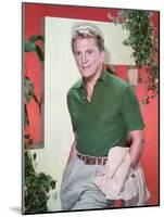 KIRK DOUGLAS (photo)-null-Mounted Photo