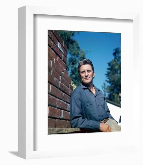 Kirk Douglas-null-Framed Photo