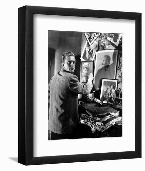 Kirk Douglas-null-Framed Photo