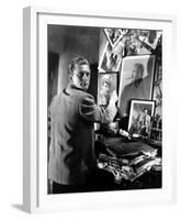 Kirk Douglas-null-Framed Photo