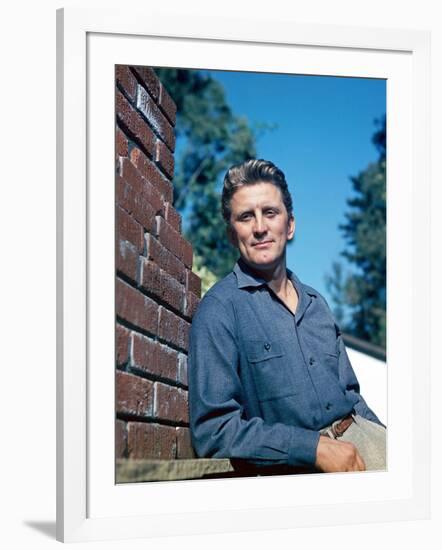 Kirk Douglas-null-Framed Photographic Print