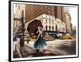 Kiss in Park Avenue-Pierre Benson-Framed Art Print