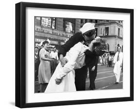 Kissing the War Goodbye in Times Square, 1945, I-Victor Jorgensen-Framed Art Print