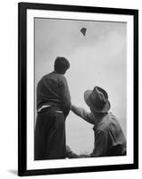 Kite Flying Contest-Sam Shere-Framed Photographic Print