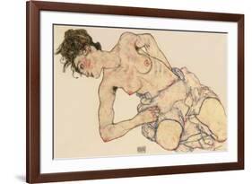 Kneider Weiblicher Halbakt, 1917-Egon Schiele-Framed Giclee Print