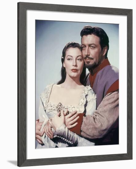 KNIGHTS OF THE ROUND TABLE, 1953 directed by RICHARD THORPE Ava Gardner and Robert Taylor (photo)-null-Framed Photo