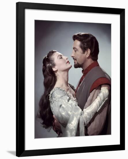 KNIGHTS OF THE ROUND TABLE, 1953 directed by RICHARD THORPE Ava Gardner and Robert Taylor (photo)-null-Framed Photo