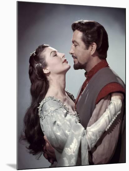 KNIGHTS OF THE ROUND TABLE, 1953 directed by RICHARD THORPE Ava Gardner and Robert Taylor (photo)-null-Mounted Photo