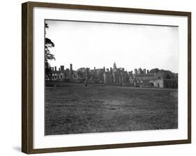 Knole House, Sevenoaks, West Kent, Circa 1920-Daily Mirror-Framed Photographic Print