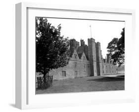 Knole House, Sevenoaks, West Kent, Circa 1920-Daily Mirror-Framed Photographic Print