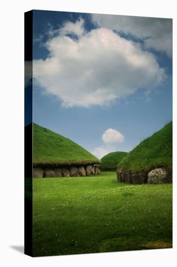 Knowth, Megalithic Ground Near Donore in the Boyne Valley, County Meath, Ireland-Bluehouseproject-Stretched Canvas